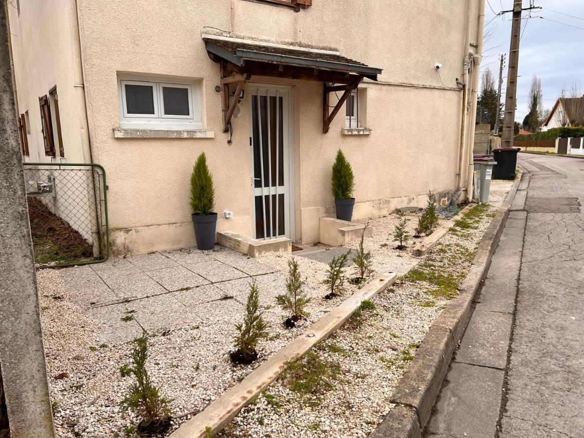 Apartamento T2 Cosy / Quartier Calme / Magasins D'Usine A Proximite Saint-Julien-les-Villas Exterior foto
